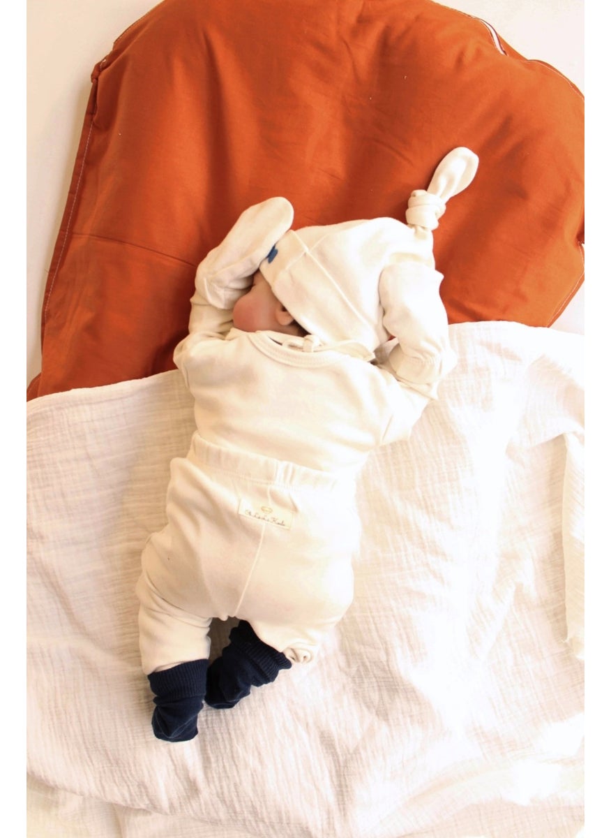 Fish Embroidered 5-Piece Long Sleeve Newborn Set