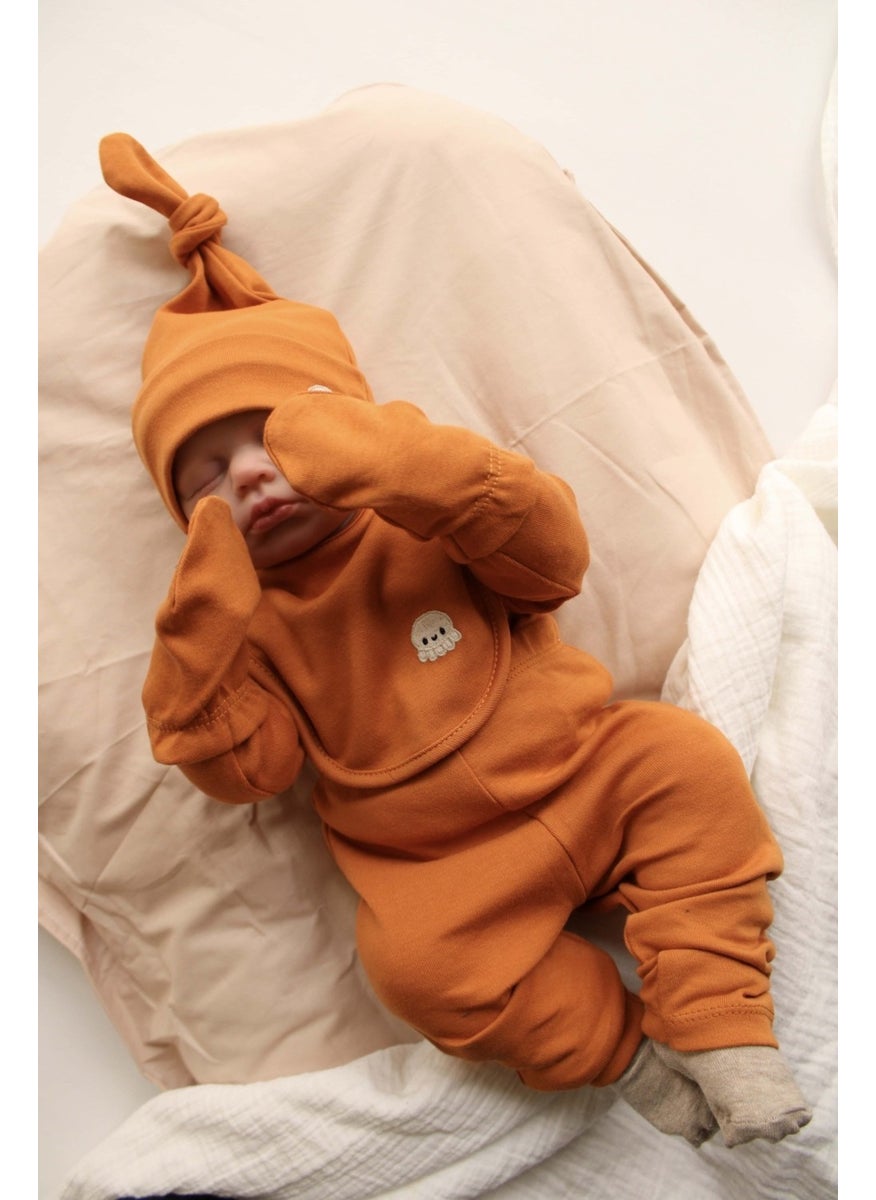 Octopus Embroidered 5-Piece Long Sleeve Newborn Set