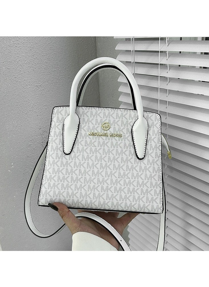 Fashion shoulder bag Women's crossbody bag casual light luxury high pressure flower Medium Tote