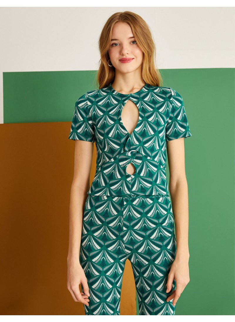 Short Sleeve Patterned Window Detailed T-Shirt