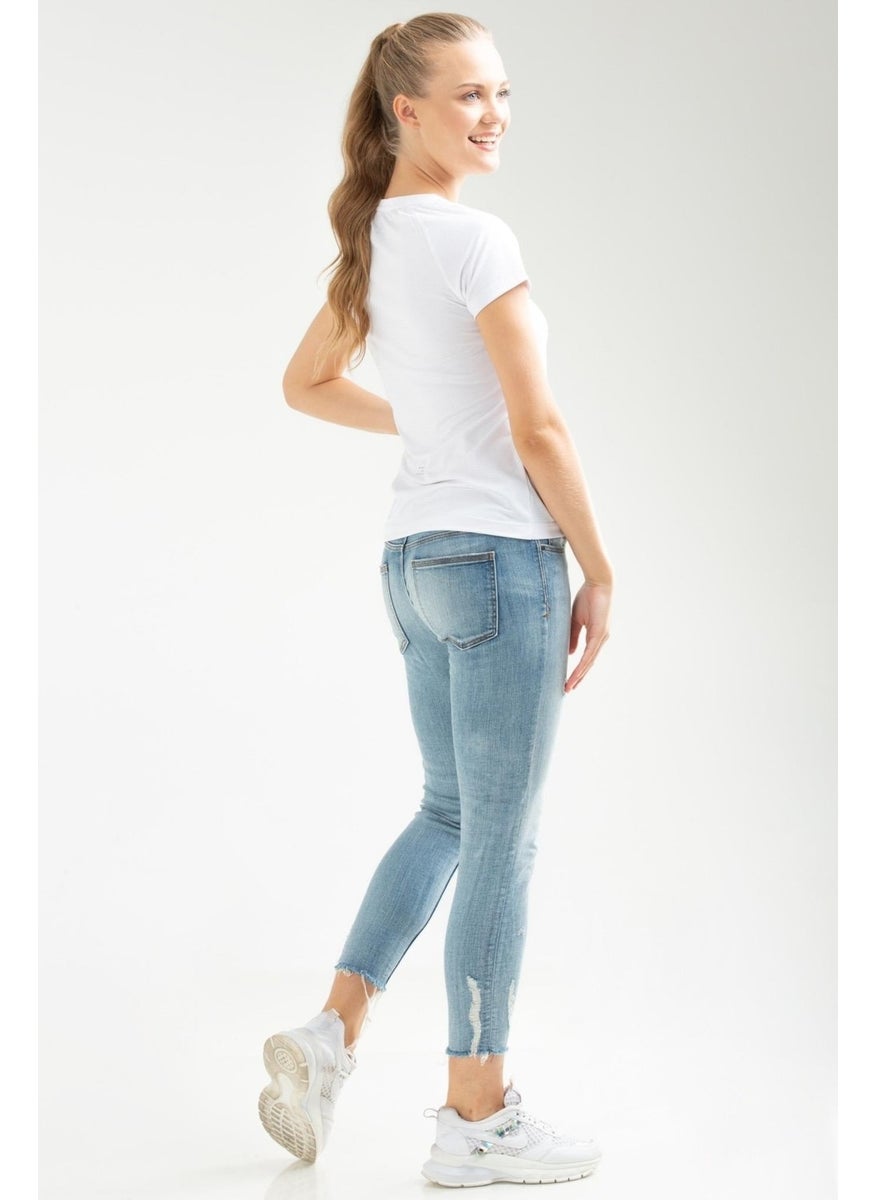 White White Slim Fit Knitted Pattern Lycra O Neck Short Sleeve Women's T-Shirt