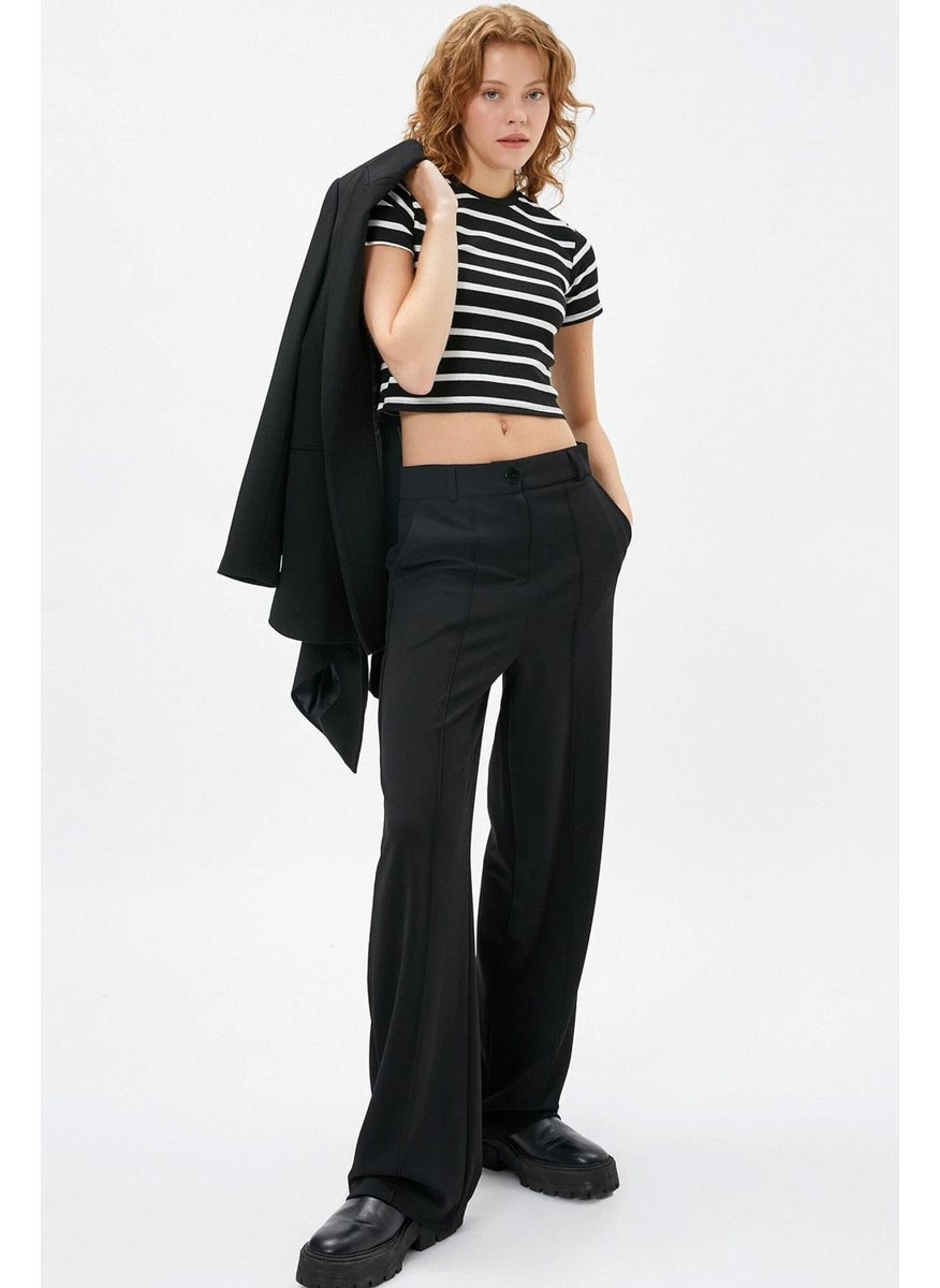 Women's Black-White Crew Neck Striped Short Sleeve Full Lycra Ribbed T-Shirt