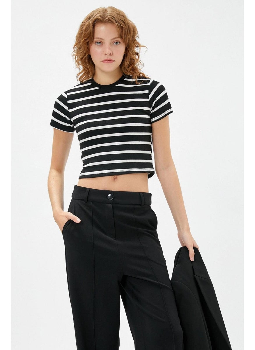 Women's Black-White Crew Neck Striped Short Sleeve Full Lycra Ribbed T-Shirt