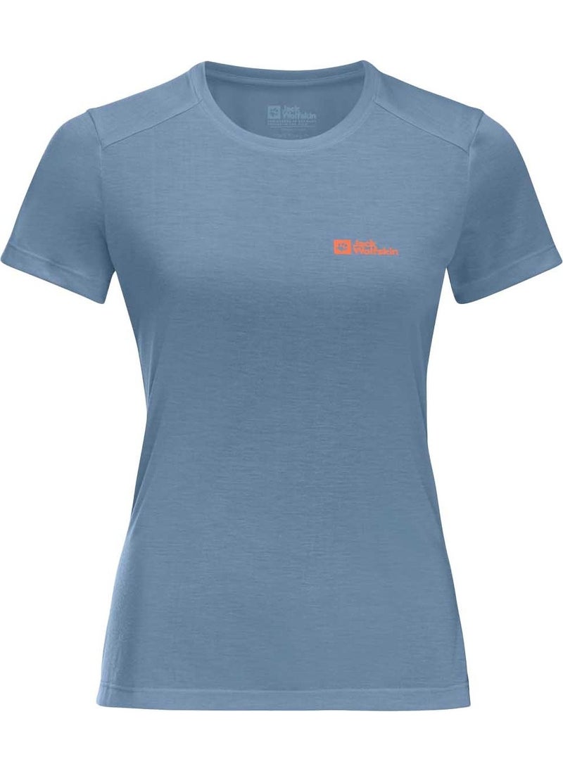 Vonnan Women's T-Shirt