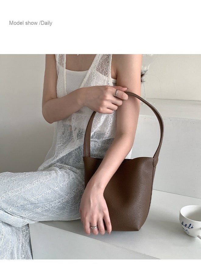 Simple Girl's Shoulder Bag Advanced Sense Refined Bucket Bag Large Capacity Small Wind Commuter Bag