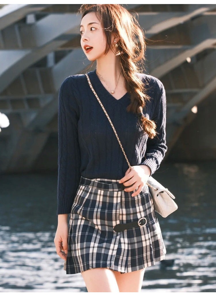 Grey V-Neck Sweater Pleated Skirt Set Pink