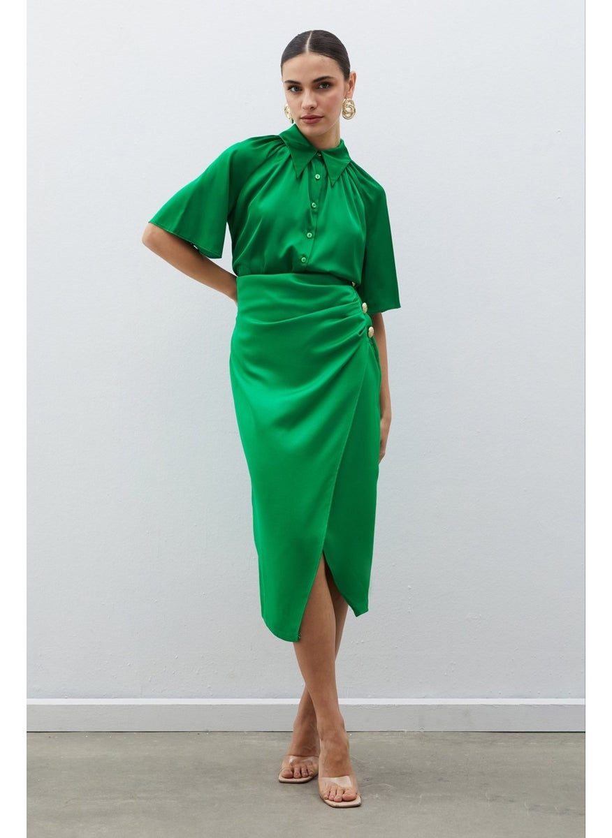 Satin Crepe Skirt with Button Accessory - Green