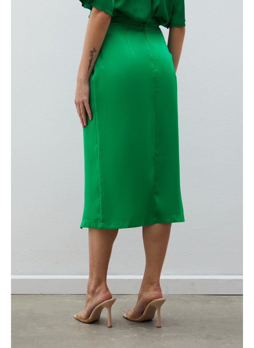 Satin Crepe Skirt with Button Accessory - Green