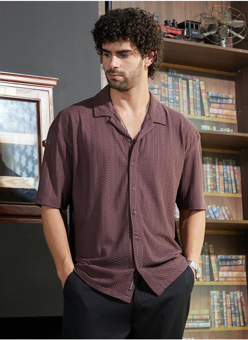 Campus Sutra Men's Brick Brown Zigzag-Helix Resort Oversized Shirt For Casual Wear | Cuban Collar | Short Regular Sleeves | Button Closure | Oversized Shirt Crafted With Comfort Fit For Everyday Wear