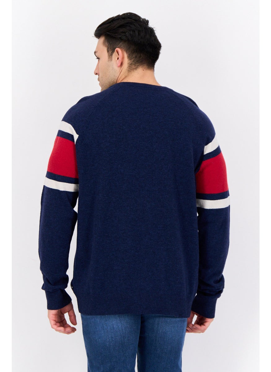 Men Crew Neck Embroidered Logo Long Sleeves Sweater, Multicolor