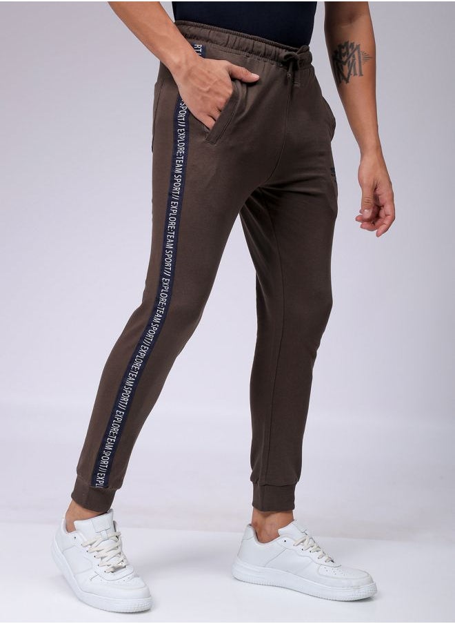 Men Slim Fit Solid Mid-Rise Stretchable Knitted Jogger Trousers