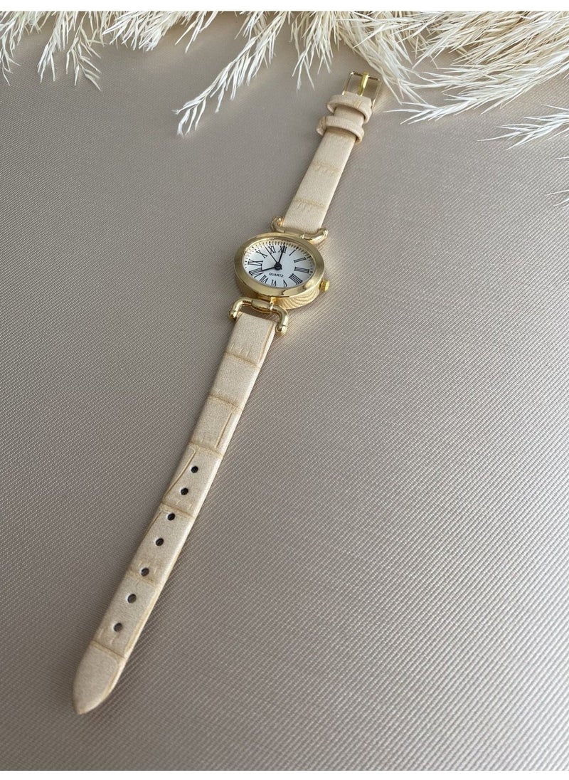Retro Minimal Vintage Leather Band Women's Wristwatch Butterfly Model