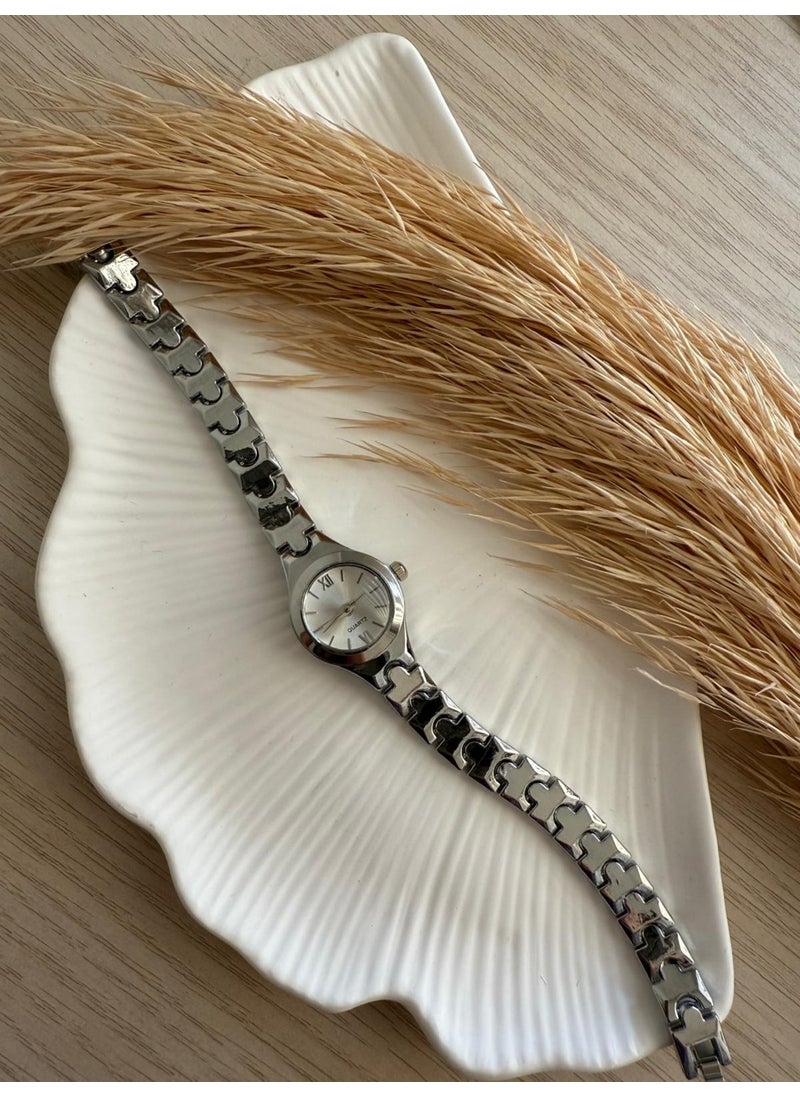 Retro Minimal Wicker Strap Vintage Women's Wristwatch Beaded Model