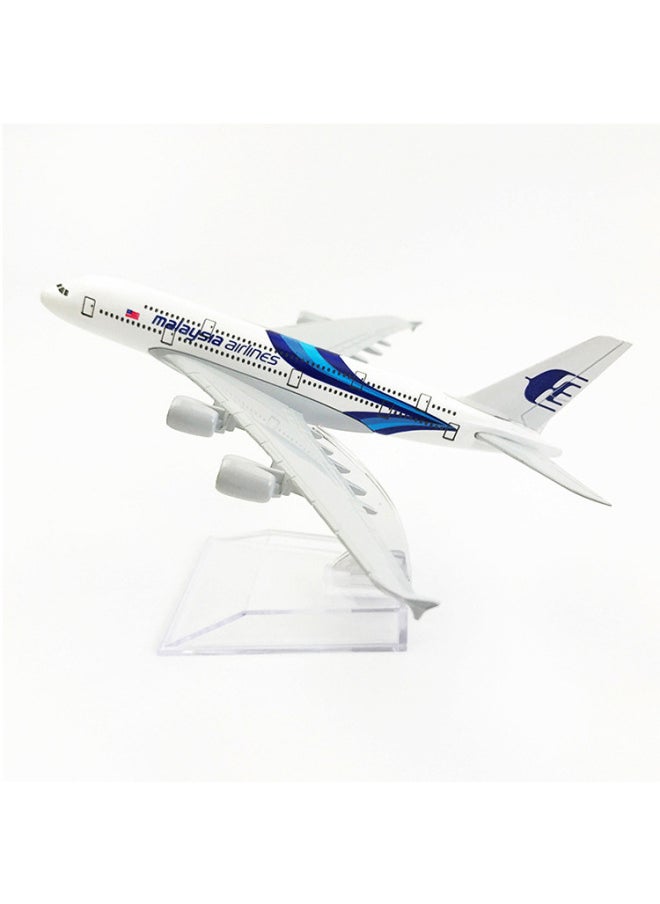 1:400 Civil Aviation Aircraft Model Alloy International Airbus Model Simulation Office Aircraft Model Ornaments-Color:Malay Airlines Airbus A380