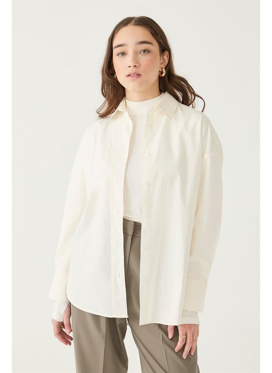Women's White Oversize Poplin Shirt, Short in the Front and Long in the Back