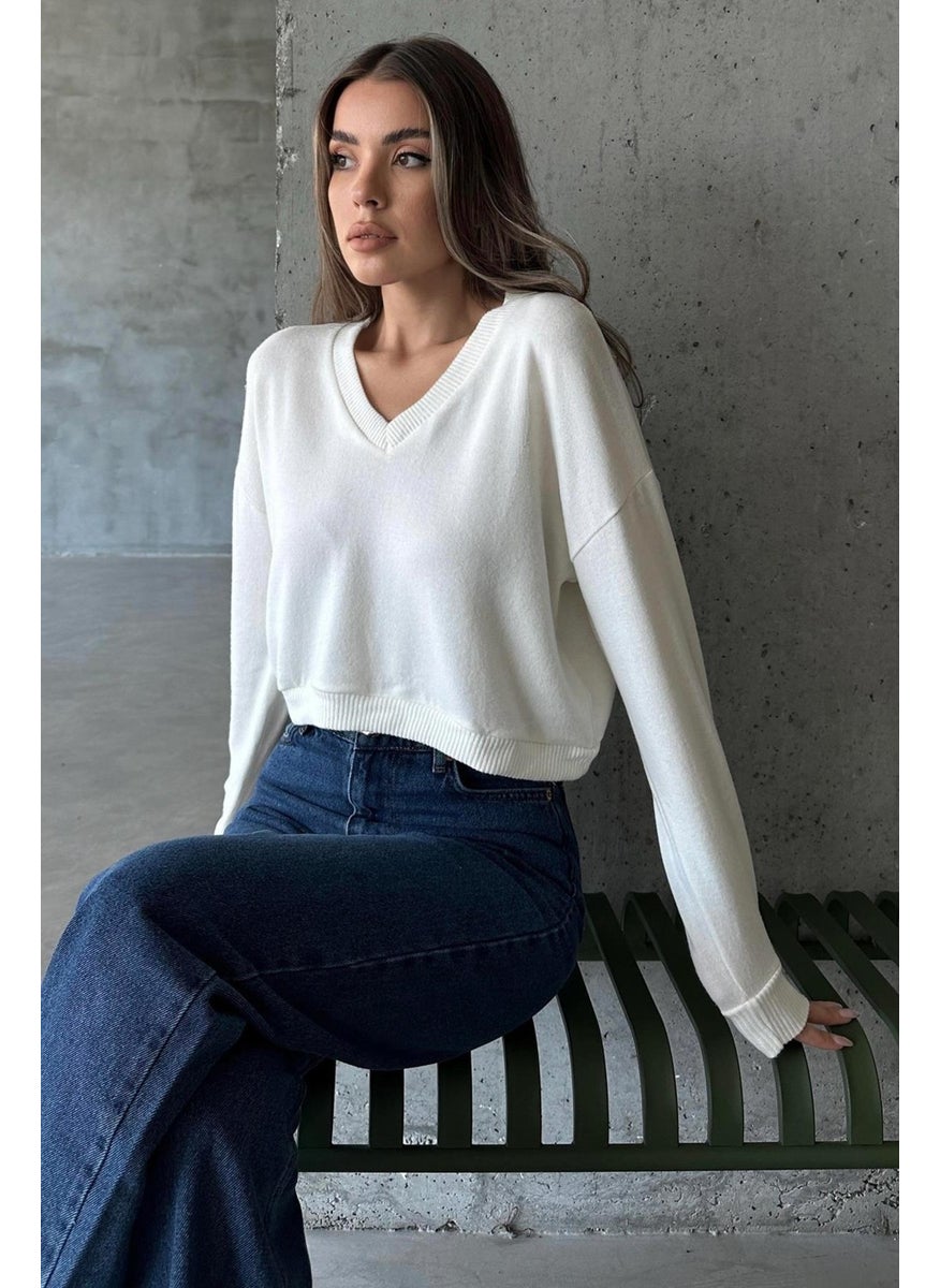 Women's Ecru Long Sleeve V Neck Ribbed Crop Blouse