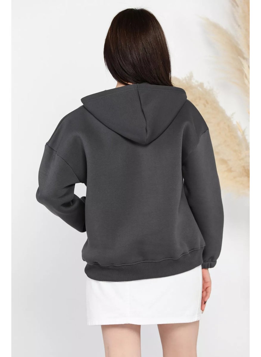 Women's Raised Kangaroo Pocket Button Detailed Sweatshirt