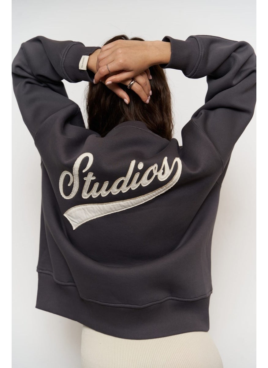Collection Street Studios Anthracite Oversize Sweatshirt