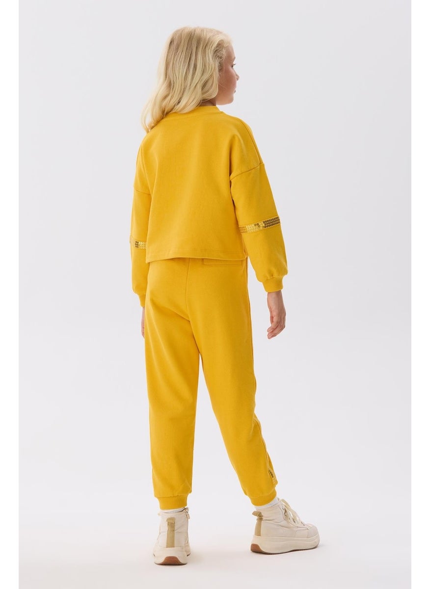 Bg Store Girl Mustard Sweatshirt