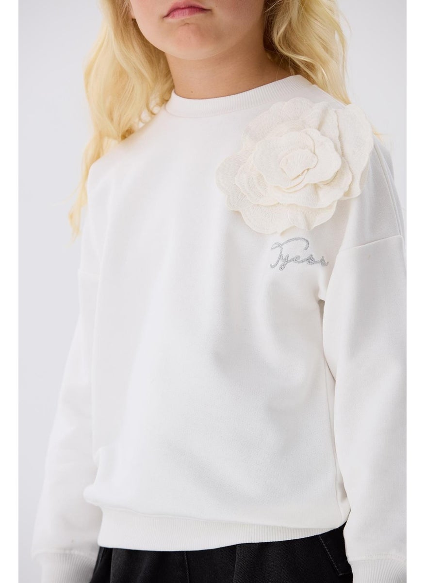 Bg Store Girl White Sweatshirt