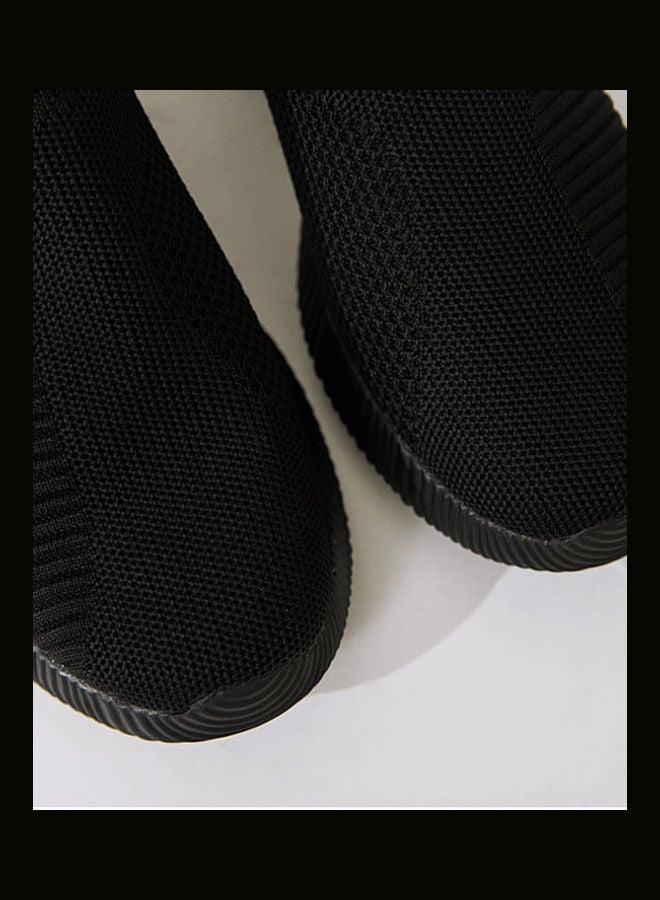 Knitted Round Toe Slip-Ons Black