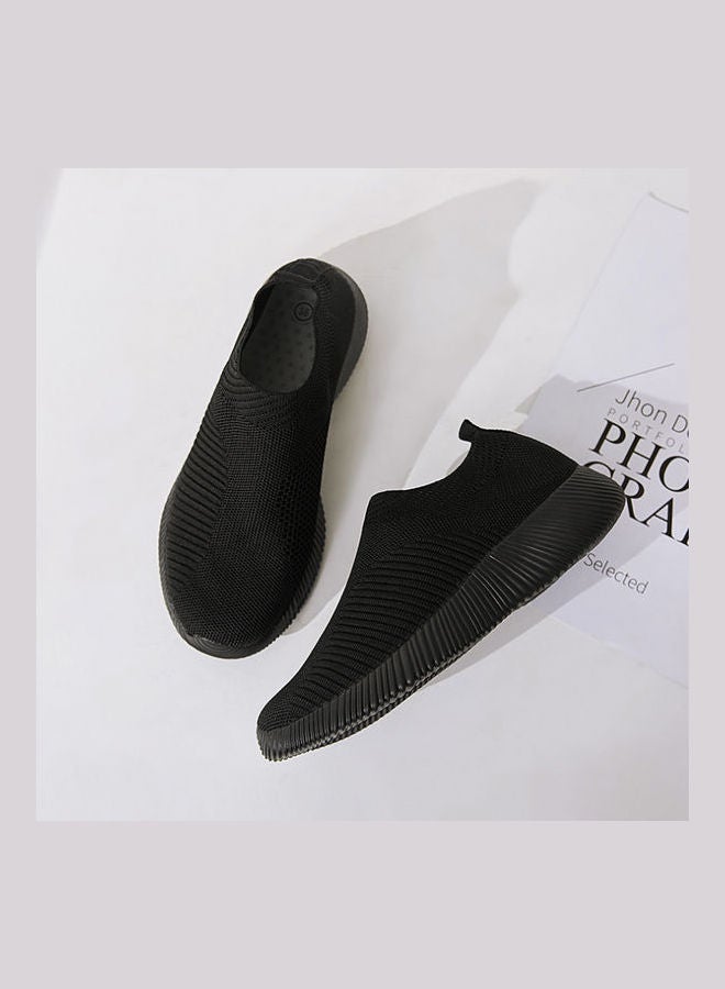 Knitted Round Toe Slip-Ons Black