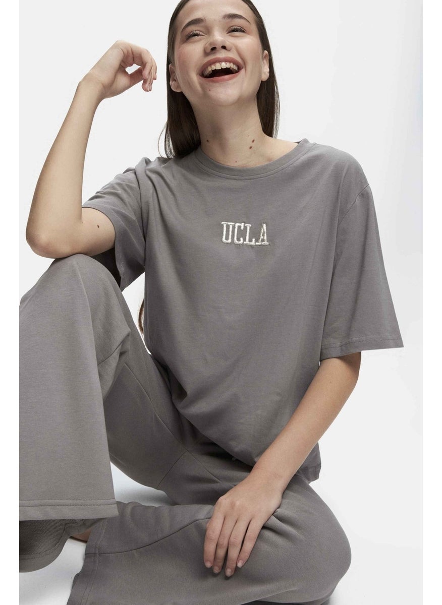 Manuela Gray Crew Neck T-shirt Embroidered Loose Fit Women's T-shirt