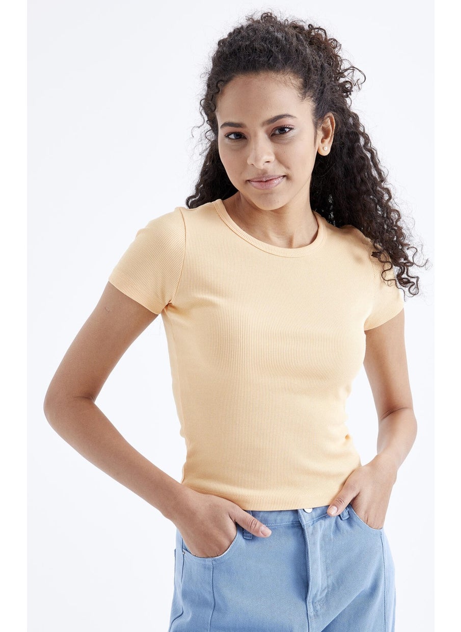 Melon Inside Basic Short Sleeve O Neck Women's Crop Top - 97202