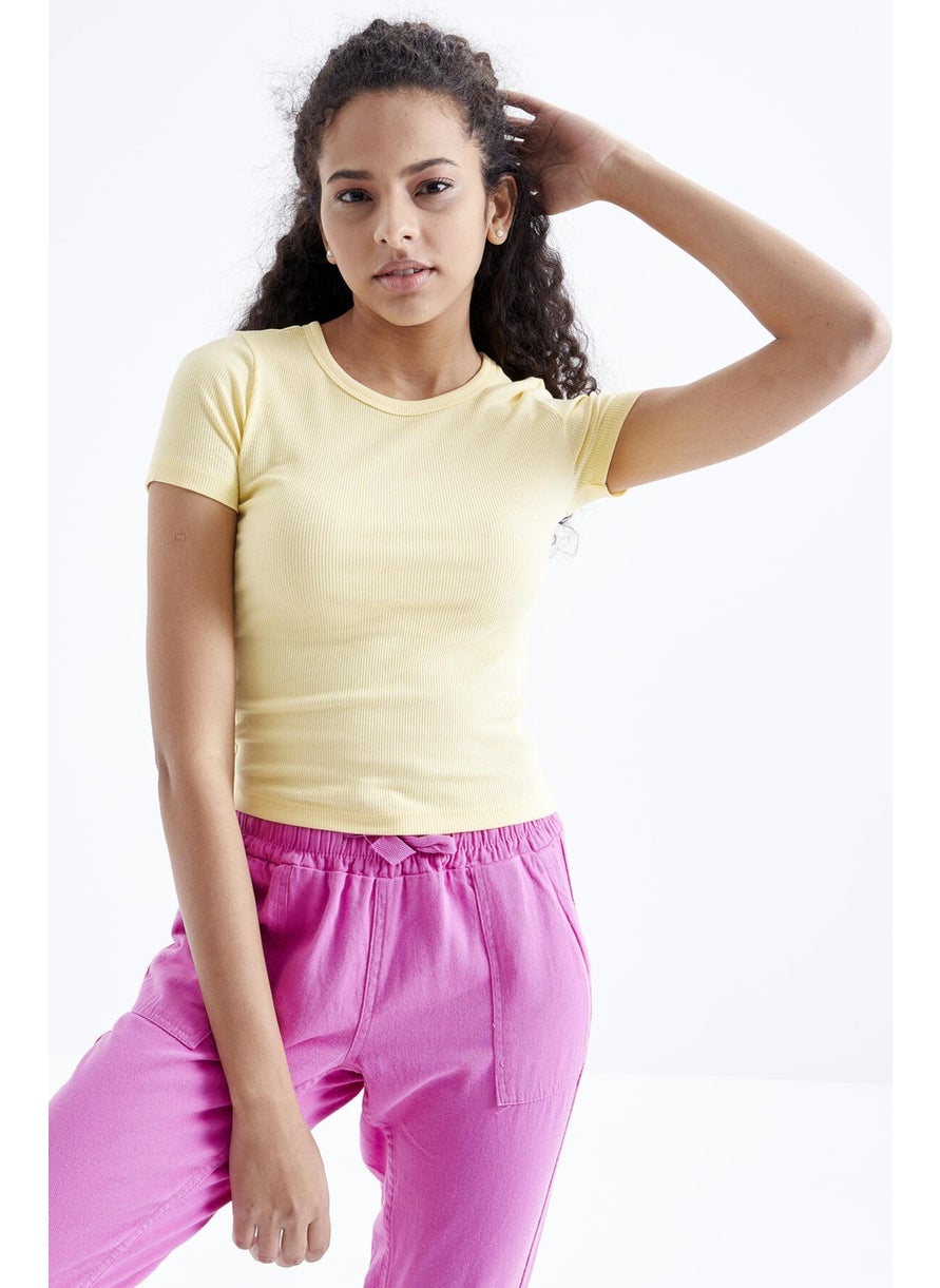 Yellow Basic Short Sleeve O Neck Women's Crop Top - 97202