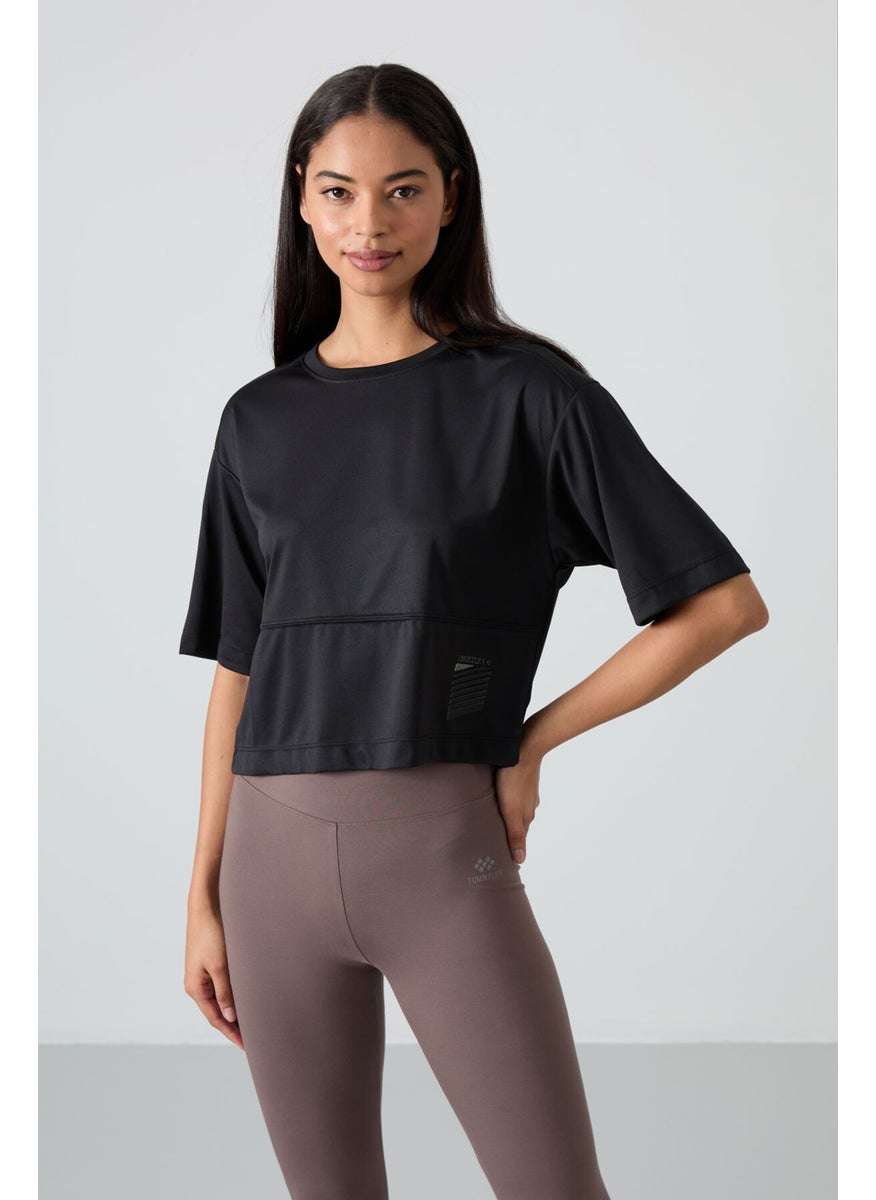 Black Polyester Breathable Textured Thin Flexible Oversize Fit Performance Women's T-Shirt - 97284