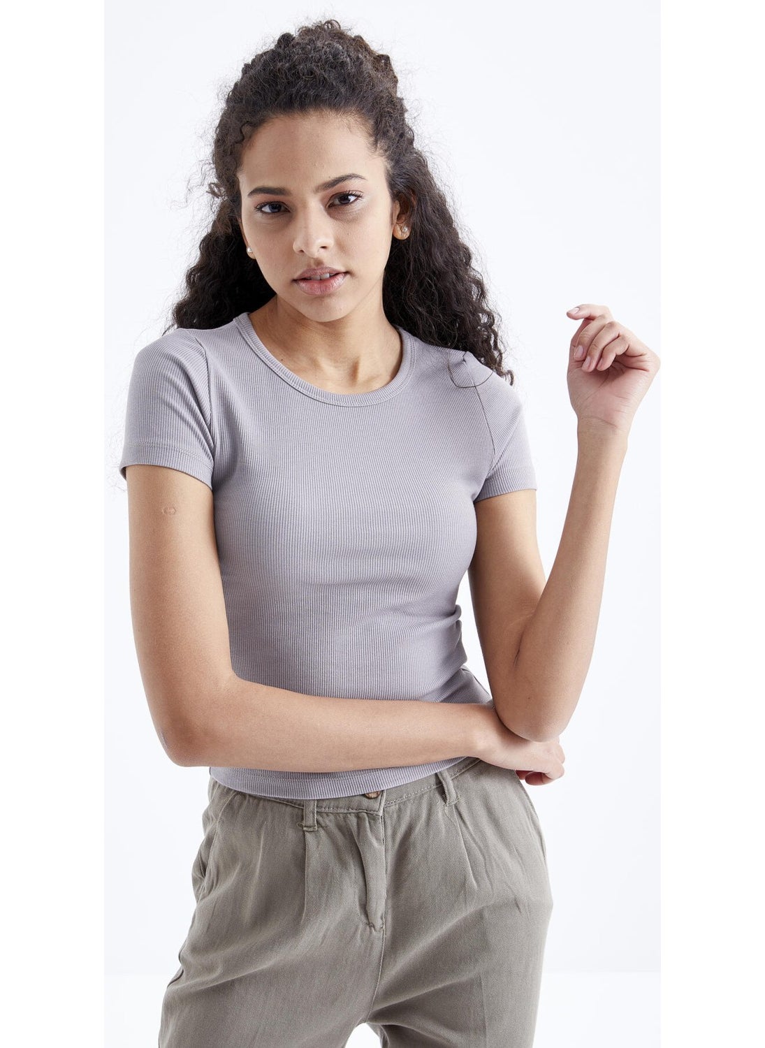 Gray Basic Short Sleeve O Neck Women's Crop Top - 97202