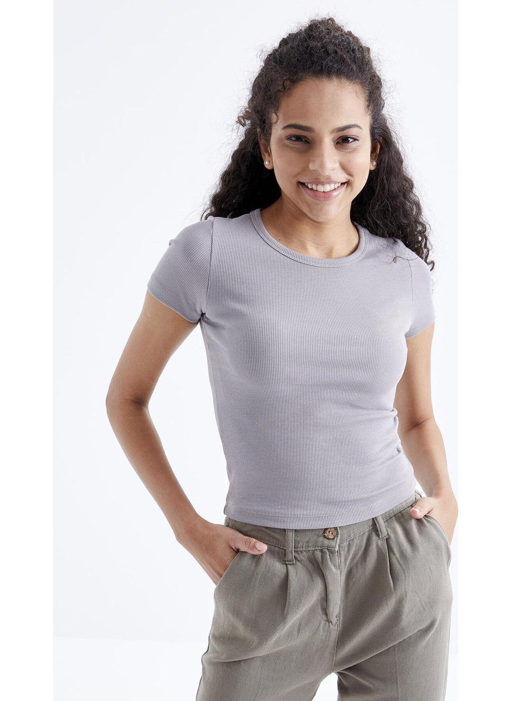 Gray Basic Short Sleeve O Neck Women's Crop Top - 97202