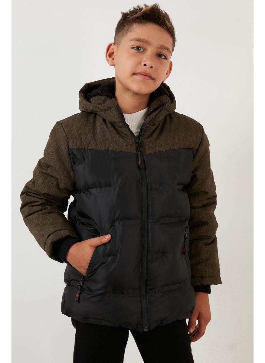 Plush Lined Hooded Puffer Coat with Zipper Pockets Boys' Coat 5760041