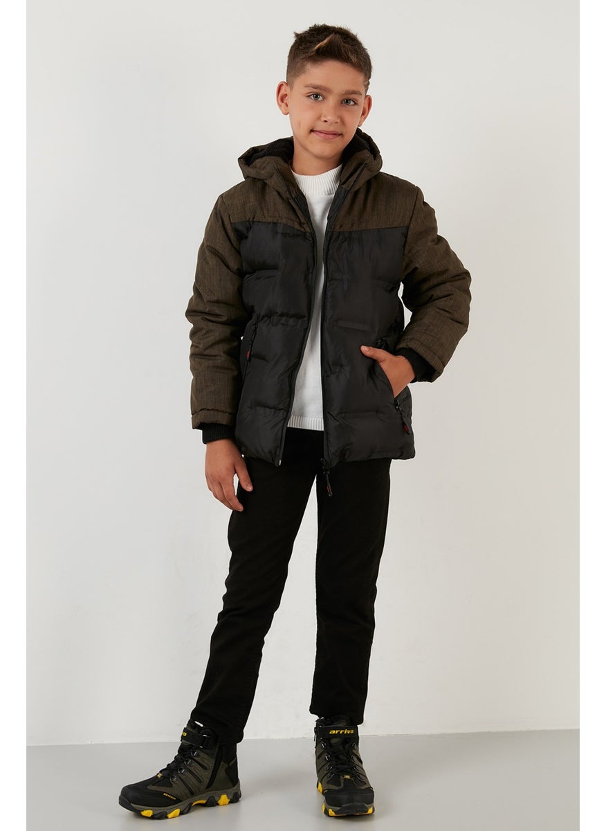 Plush Lined Hooded Puffer Coat with Zipper Pockets Boys' Coat 5760041