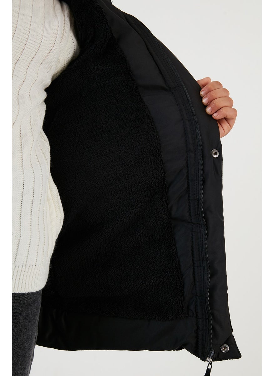 Plush Lined Removable Hooded Winter Coat with Pockets Boys' Coat 5760022