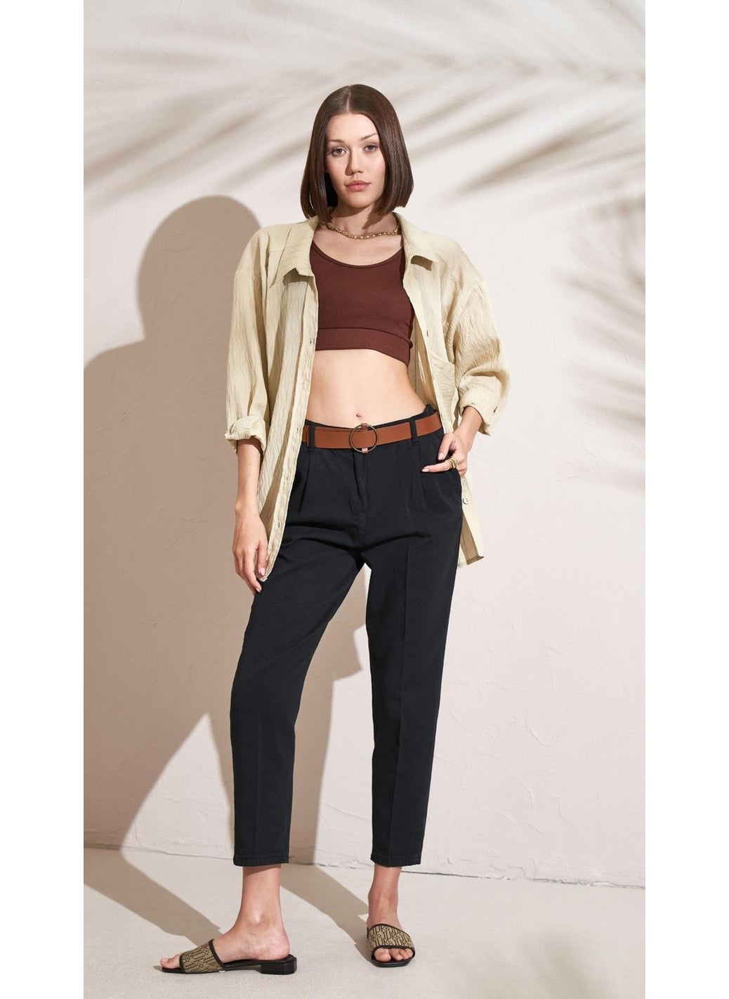 Women's Black Waist Belted Gabardine Carrot Trousers