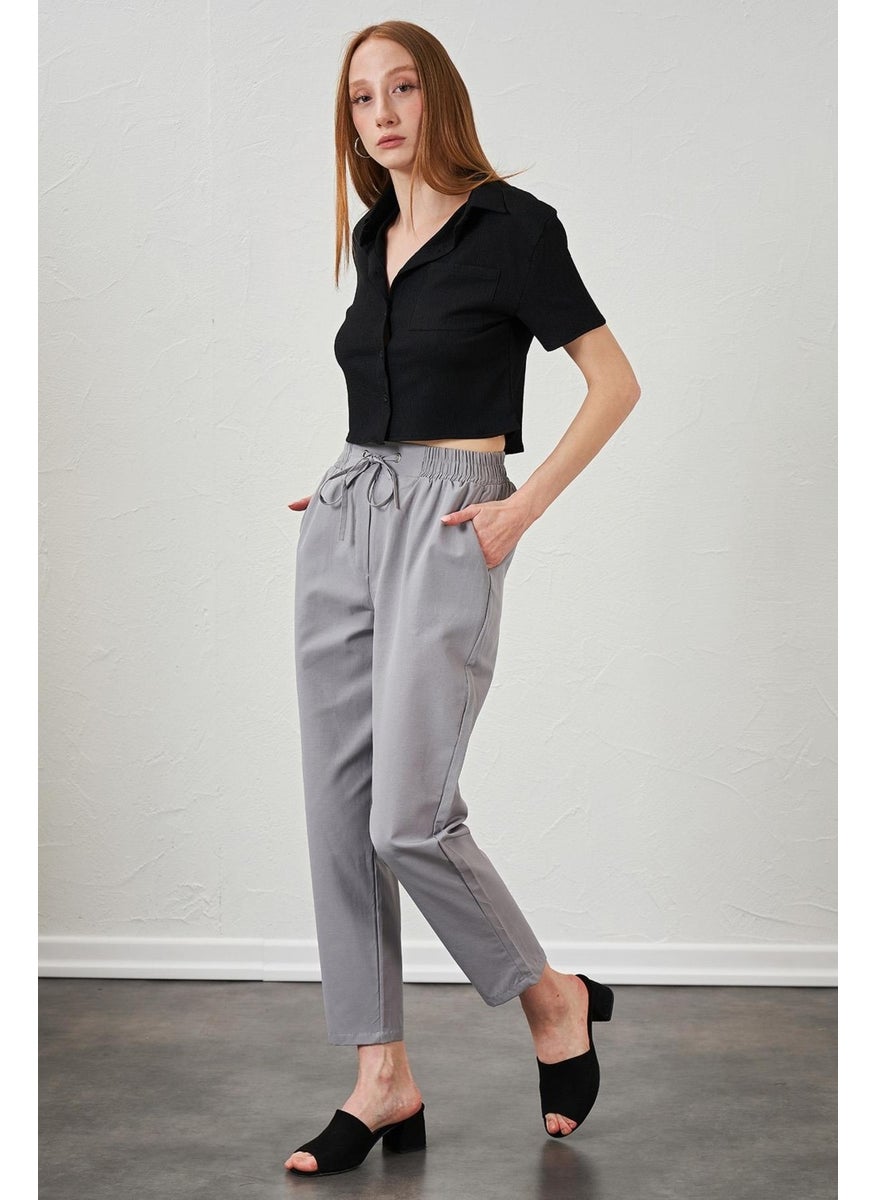 Women's Gray Tie Waist Carrot Leg Poplin Trousers