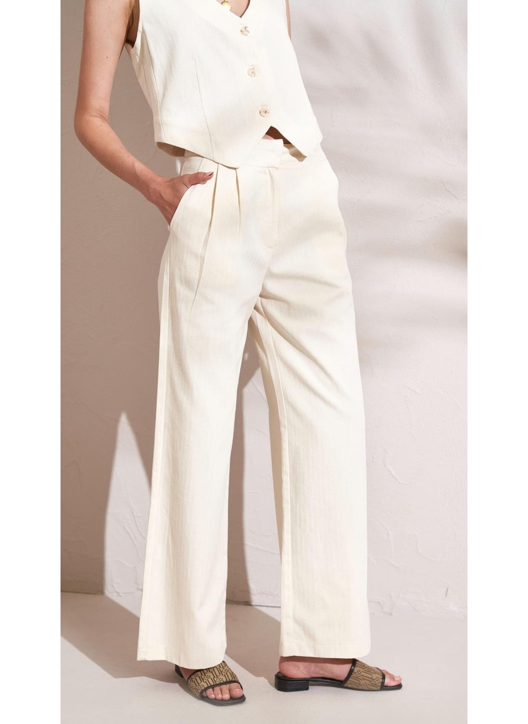 Women's Natural Front Double Pleated Palazzo Herringbone Gabardine Fabric Trousers