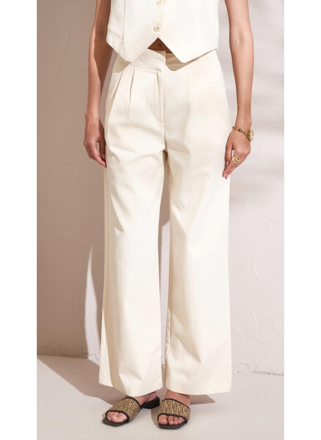 Women's Natural Front Double Pleated Palazzo Herringbone Gabardine Fabric Trousers