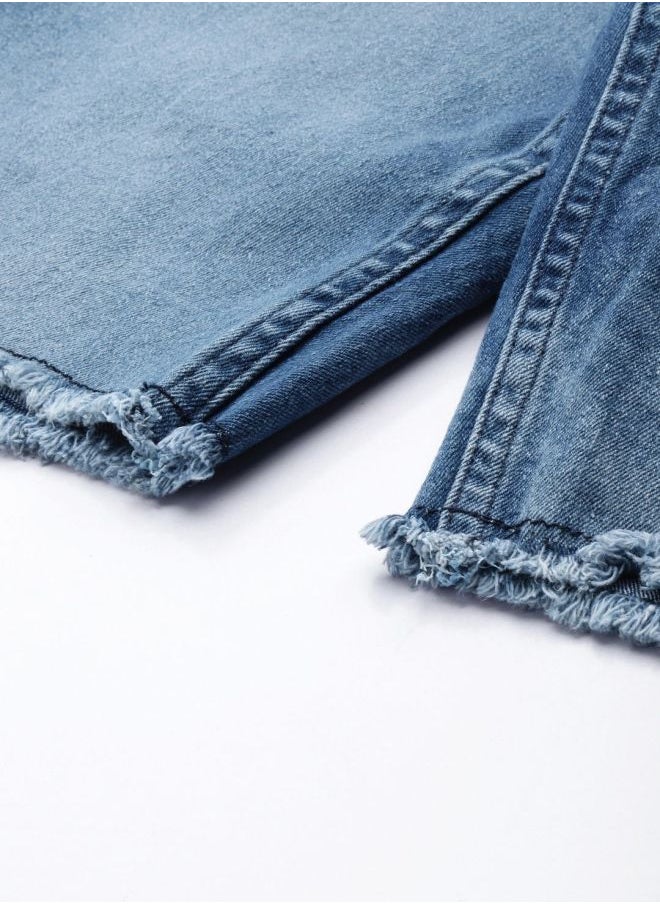 Men Slim Fit Solid Mid-Rise Denim Shorts