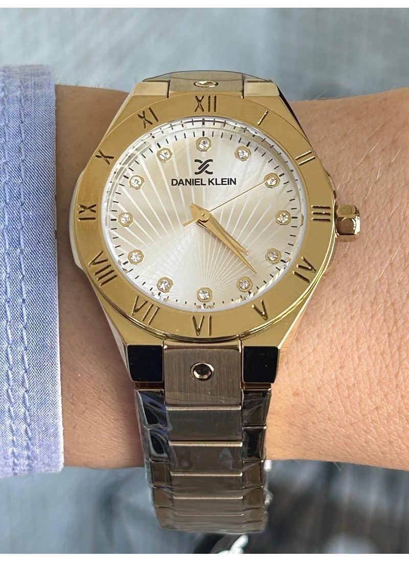 Modern, Stylish, Sporty New Model Women's Wristwatch Suitable for All Uses