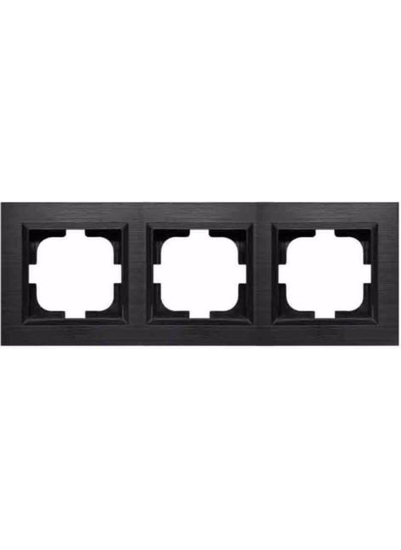 Quantum Triple Frame Black