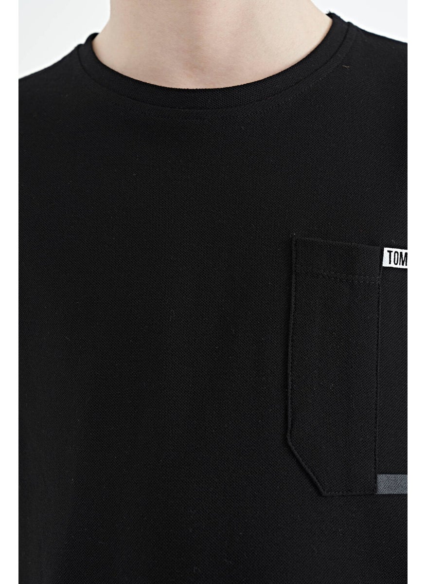 Black Pocket Detailed O Neck Standard Pattern Boy T-Shirt - 11120