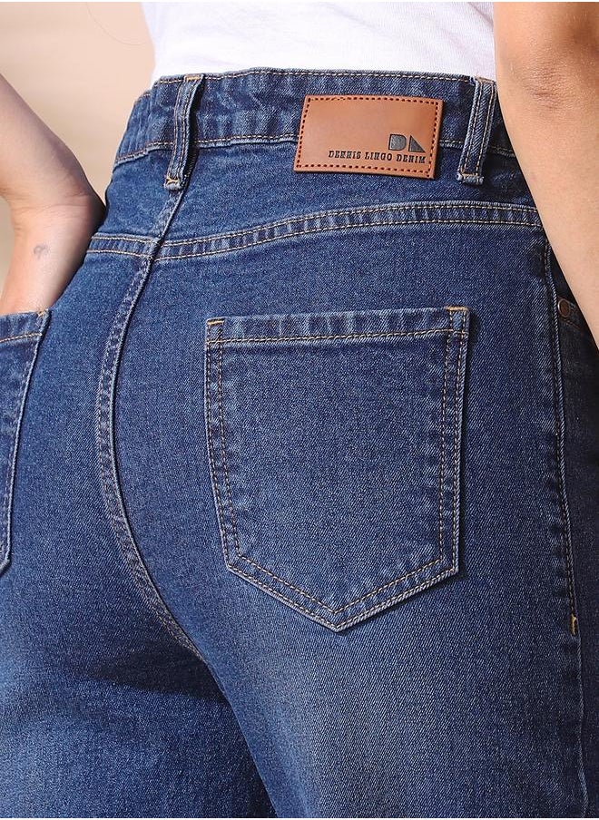 Women indigo relaxed fit solid 98% cotton 2% spandex jeans with button & zip closure- a fresh take on timeless style.