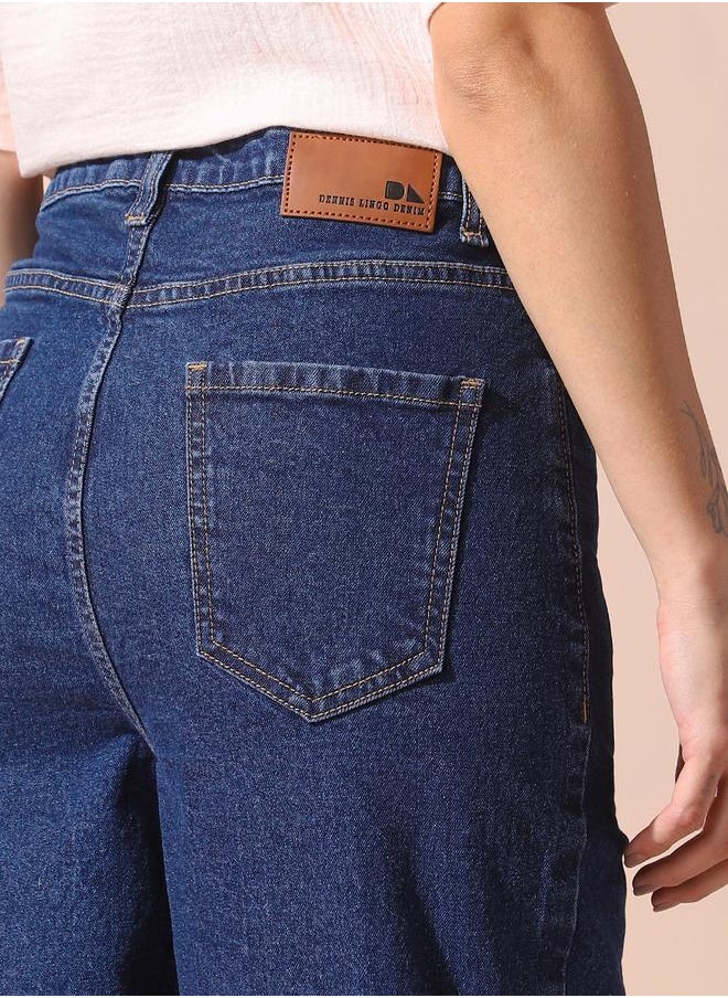 Women indigo straight fit solid 98% cotton 2% spandex jeans with button & zip closure- perfect for making bold moves.