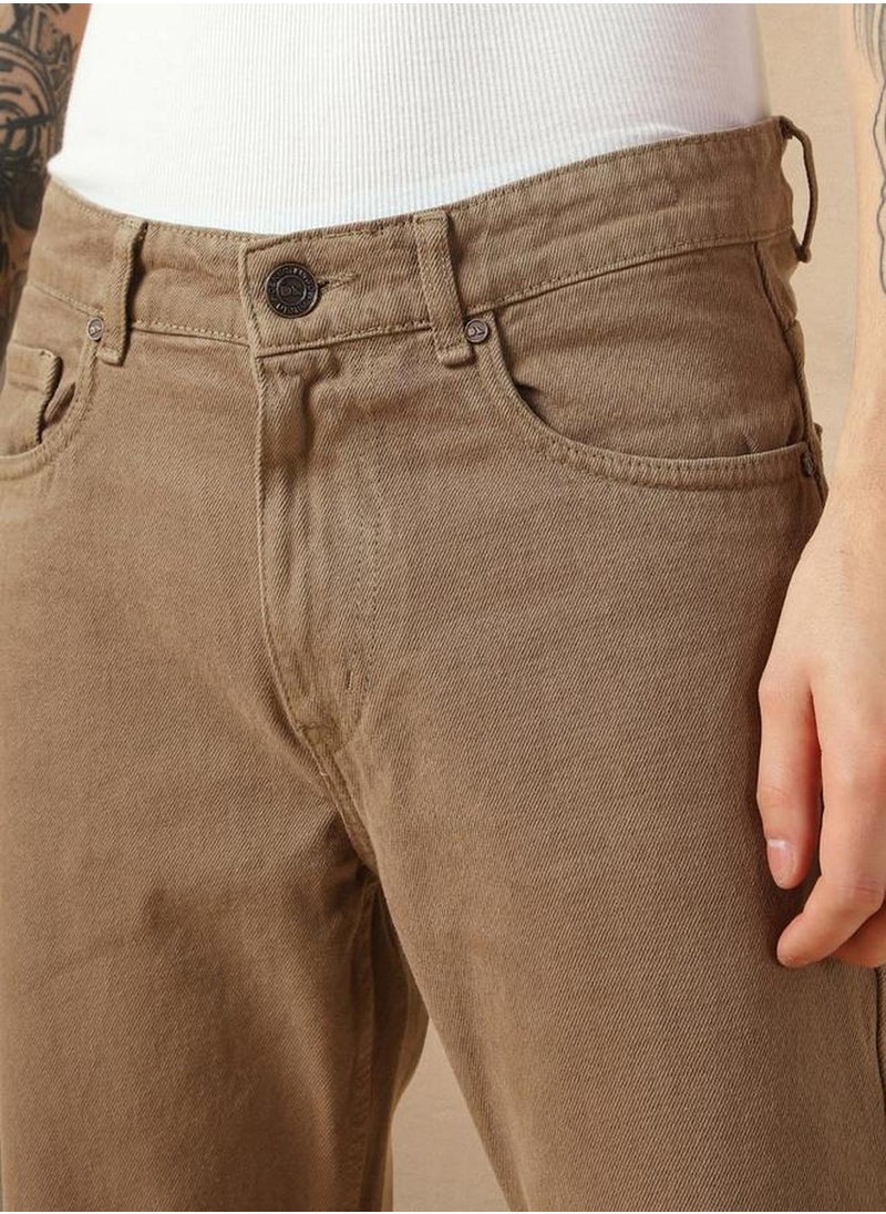 Men's Beige 100% Cotton Solid Full Length Relaxed Fit Jeans