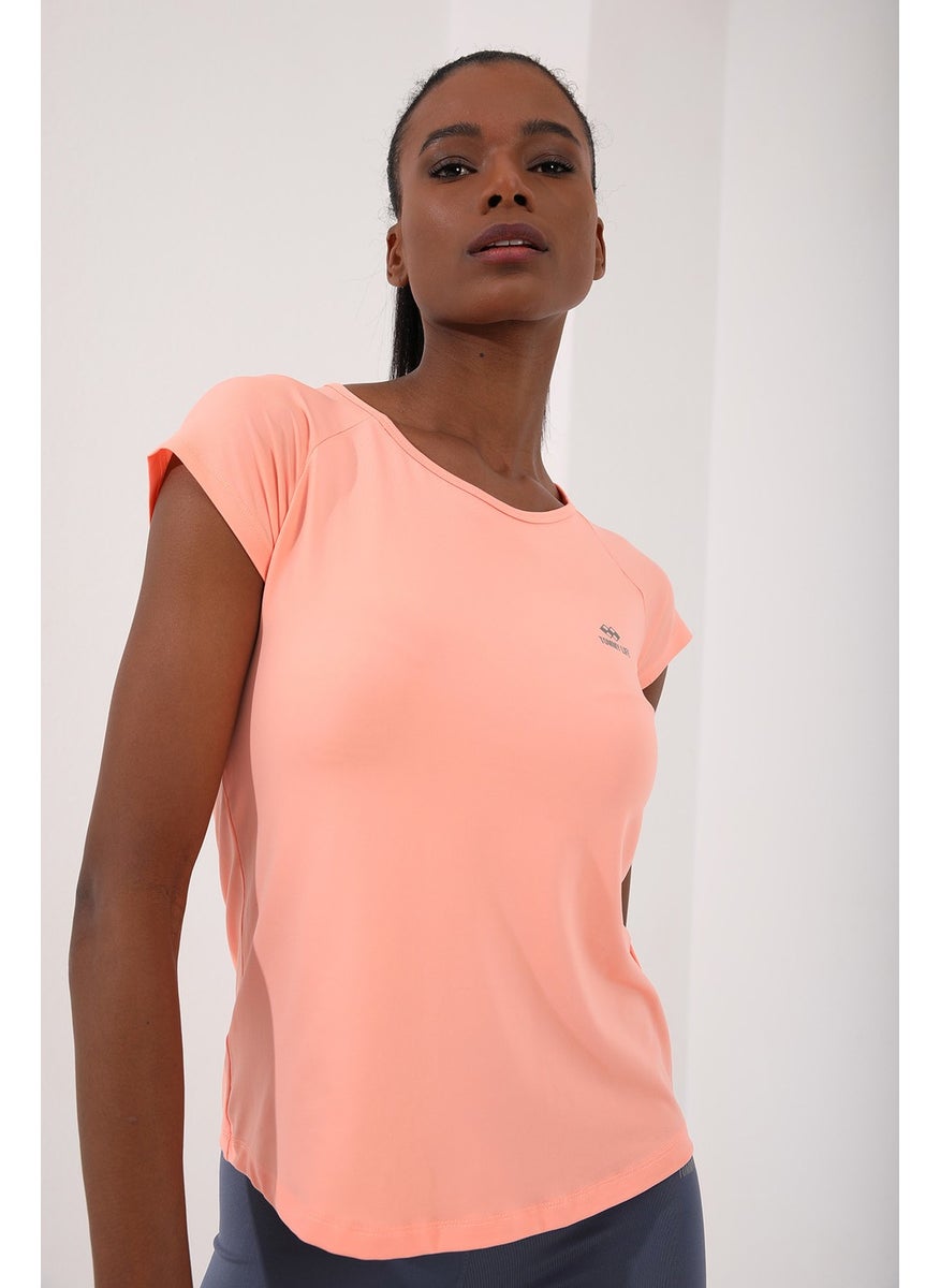 Coral Women's Back Window Short Sleeve Standard Pattern O Neck T-Shirt - 97101