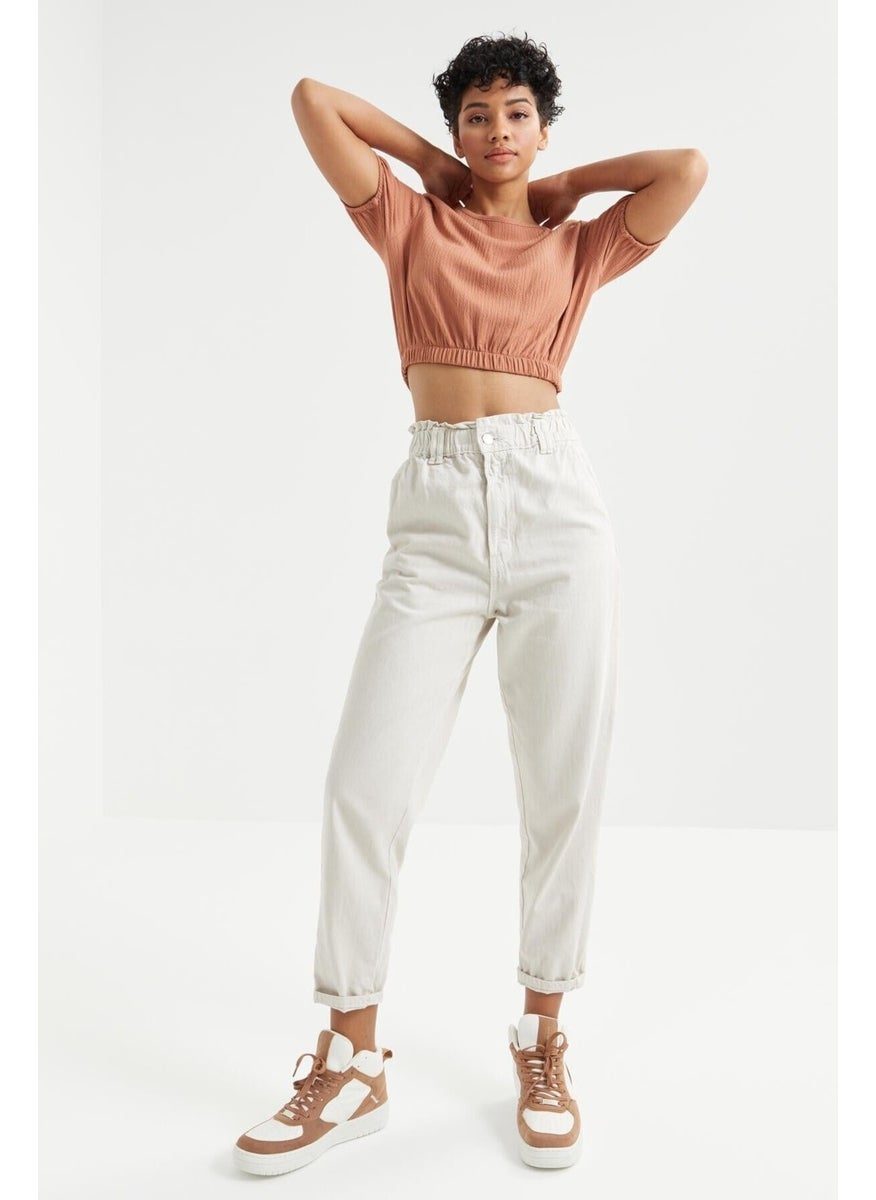 Cinnamon Balloon Sleeve O Neck Elastic Waist Crepe Fabric Women's Crop Top T-Shirt - 97221