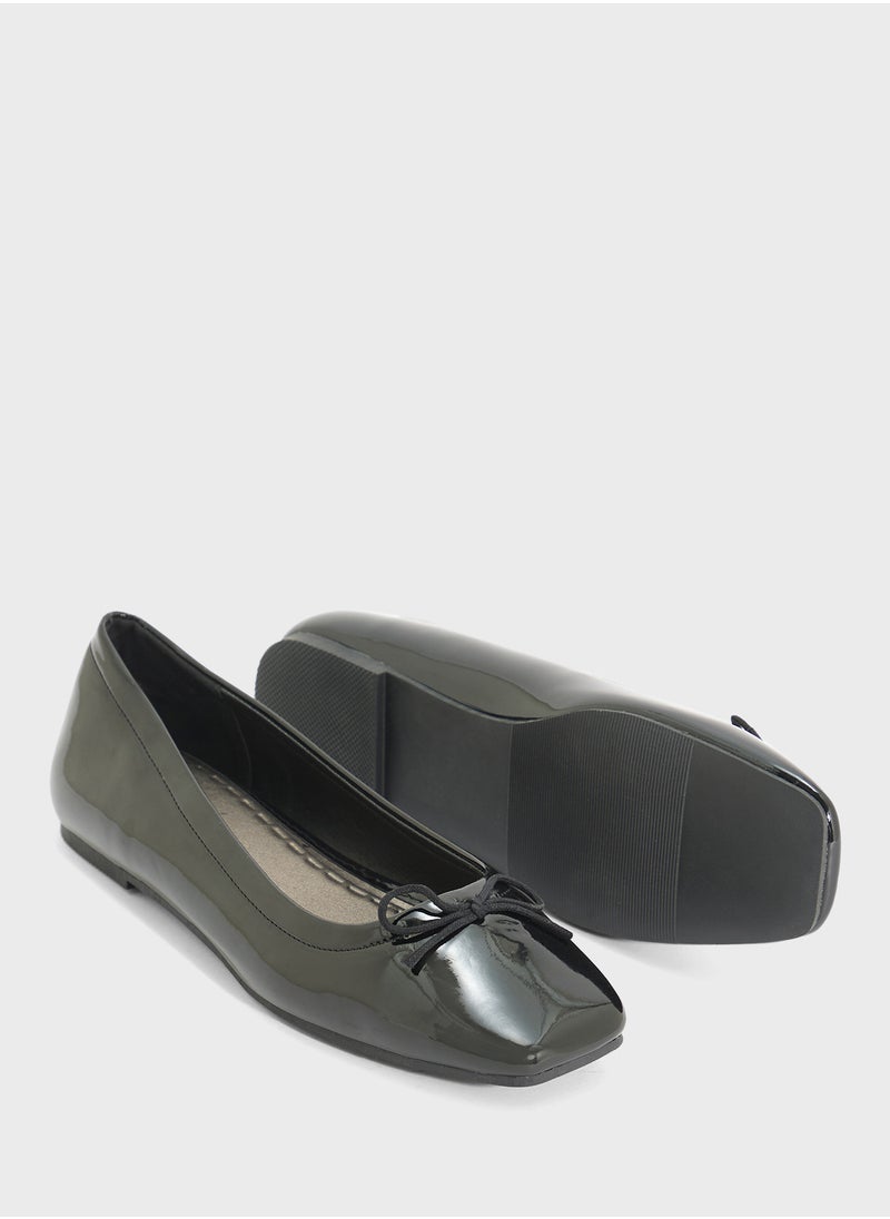 Everyday Ballerina Flat With Bow