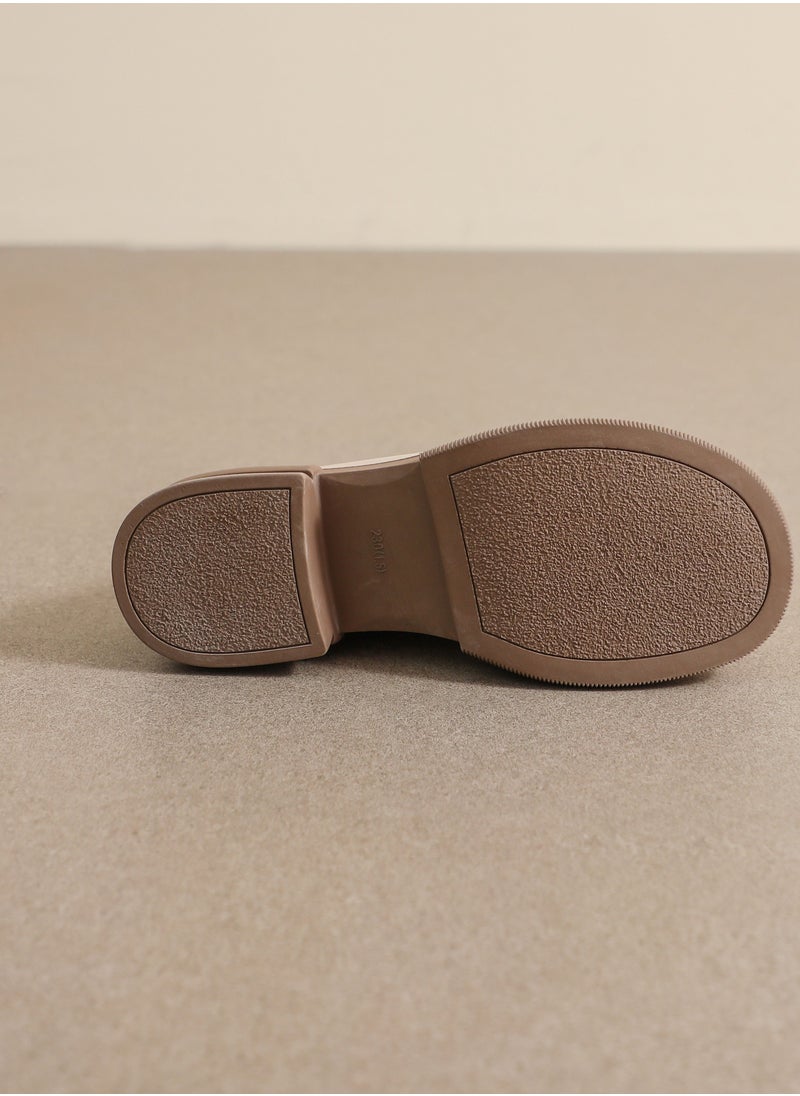 Small Round Toe Leather Shoes With Thick Soft Soles Beige